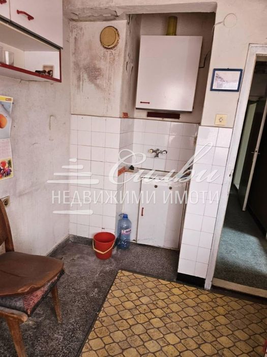 Продава се Двустаен апартамент в Шумен, 5-ти полк - 55 кв.м за 594 €/кв.м - Снимка #4