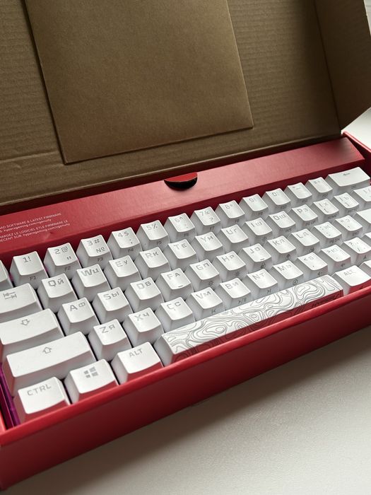 Продам игровую клавиатуру