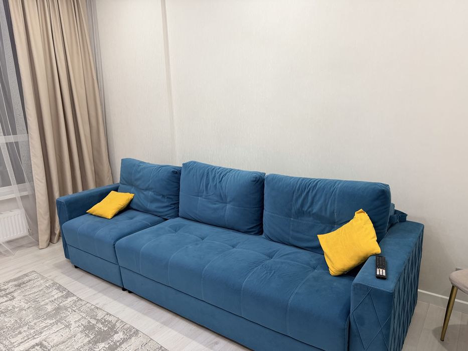 Продам диван 3 (три) метра