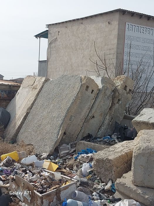 Отдам даром бетонные блоки