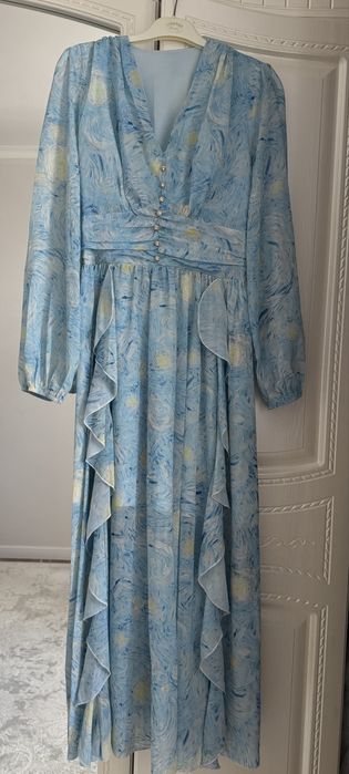 Продаются бу платья