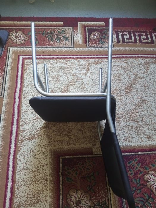 Продам новый железный стул