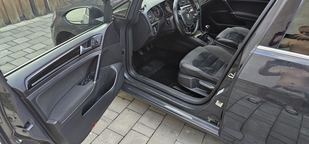 Volksvagen Golf:7 Highline  2.0TDI  150ps  E.5