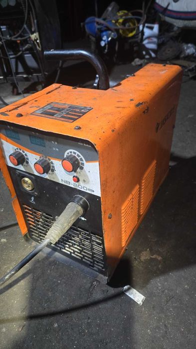 Сварочный аппарат JASIC NB 200(N240)