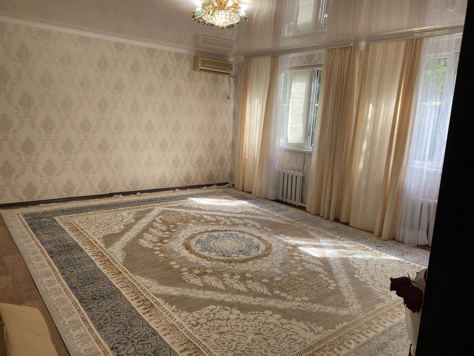 Продам ковер и зеркало