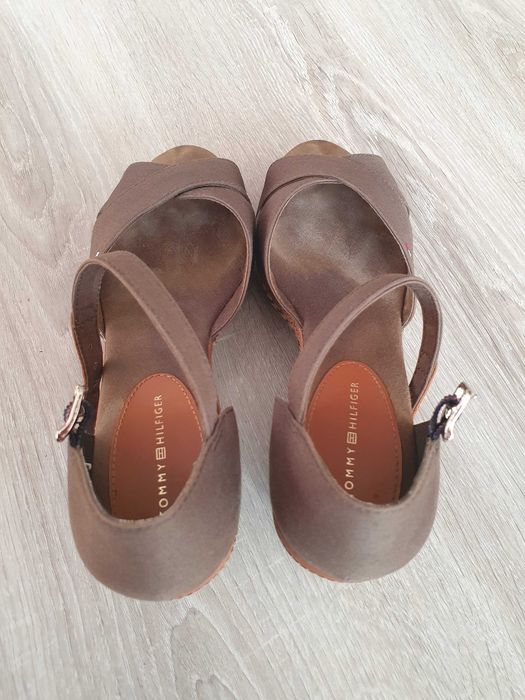 Sandale cu platforma Tommy Hilfiger