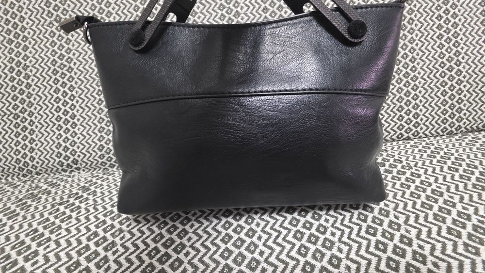 Кожаная сумочка нарядная