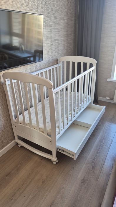 Продам кроватку детскую