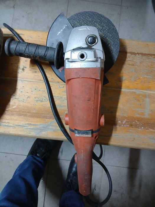 Продам болгарка 180