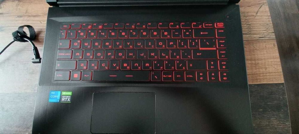 Геймърски лаптоп MSI