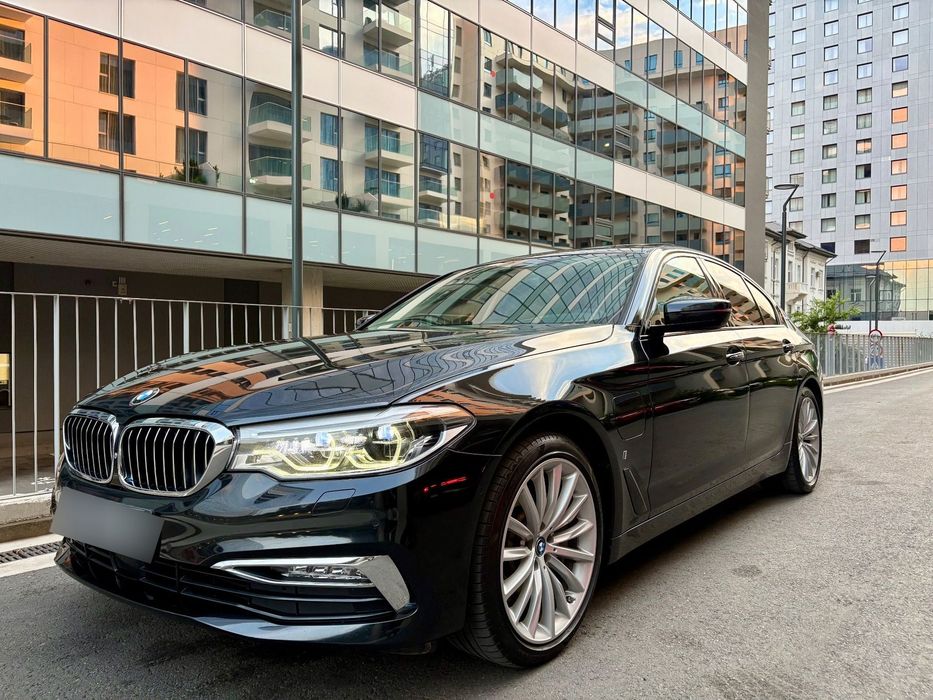 BMW Seria 5 530e Luxury Line Individual | Bowers & Wilkins | Rear Seat Multimedia
