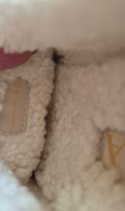 Prada чехли с пух