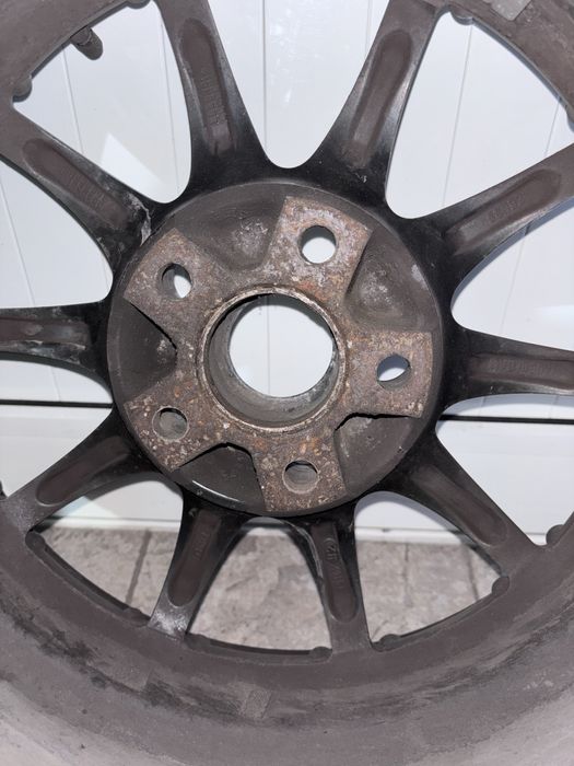 Алуминиеви джанти 16 в комплект с зимни гуми на един сезон  в отлично!