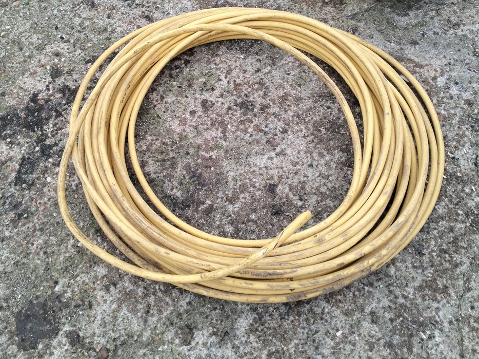 Vând colaci cu țeavă de cupru și cu izolatie 12 , 14 și 16diametru