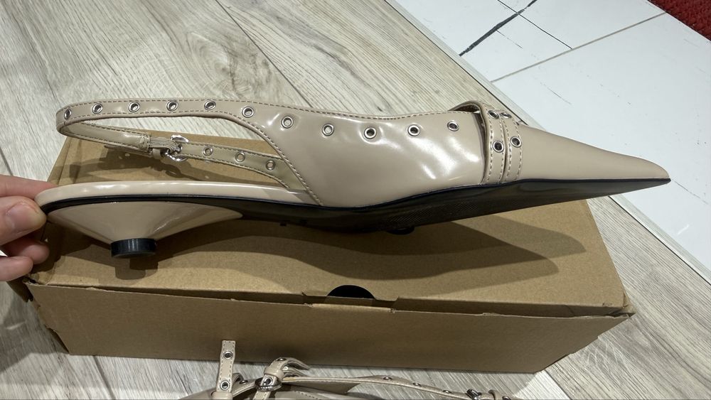 Продам новую обувь фирмы Манго