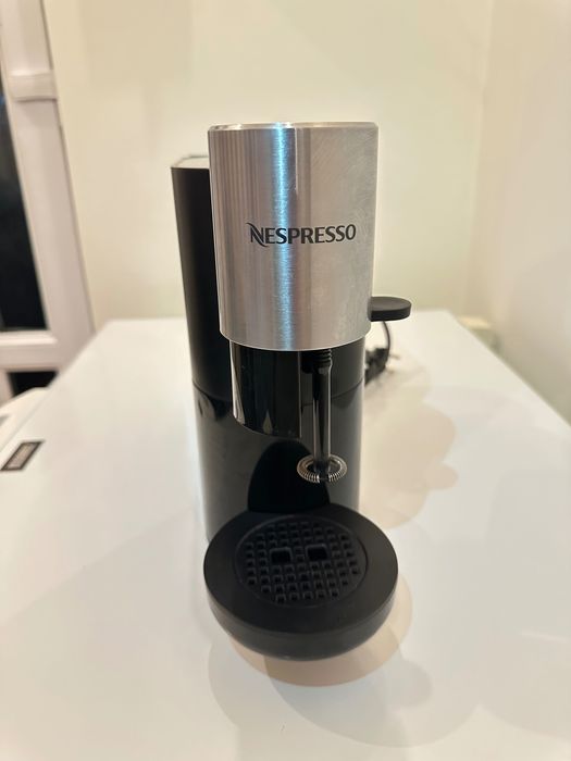 espressor Krups Atelier cu capsule Nespresso si spumare lapte