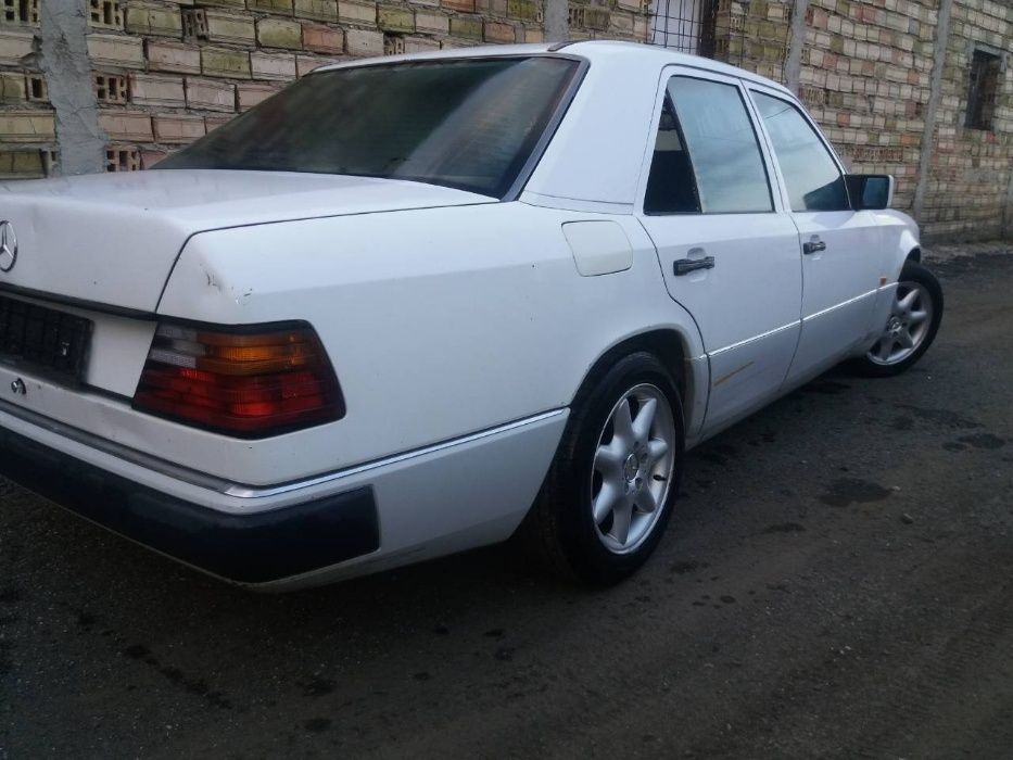 Мерцедес Е 200