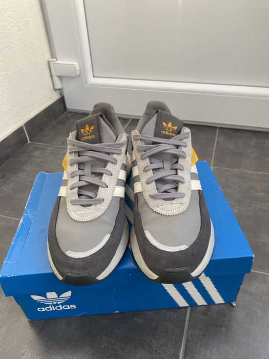 Маратонки Adidas