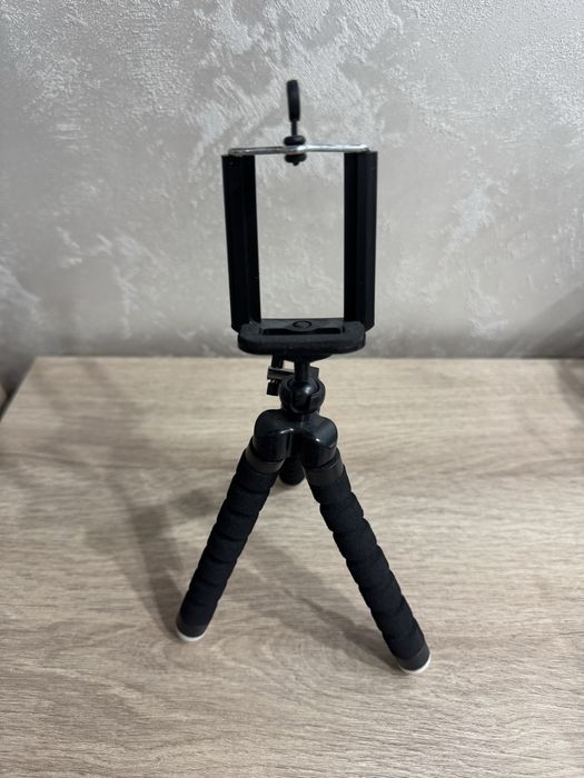 Стойка за телефон