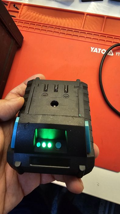 Acumulator bormasina 20V Li-Ion