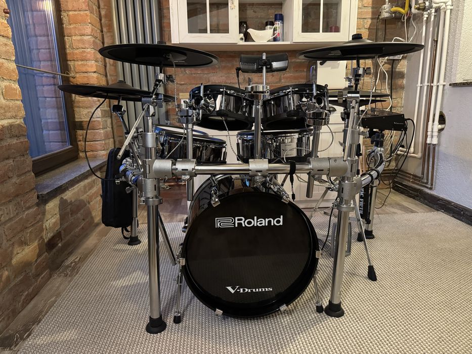 Tobe  Roland  TD50X