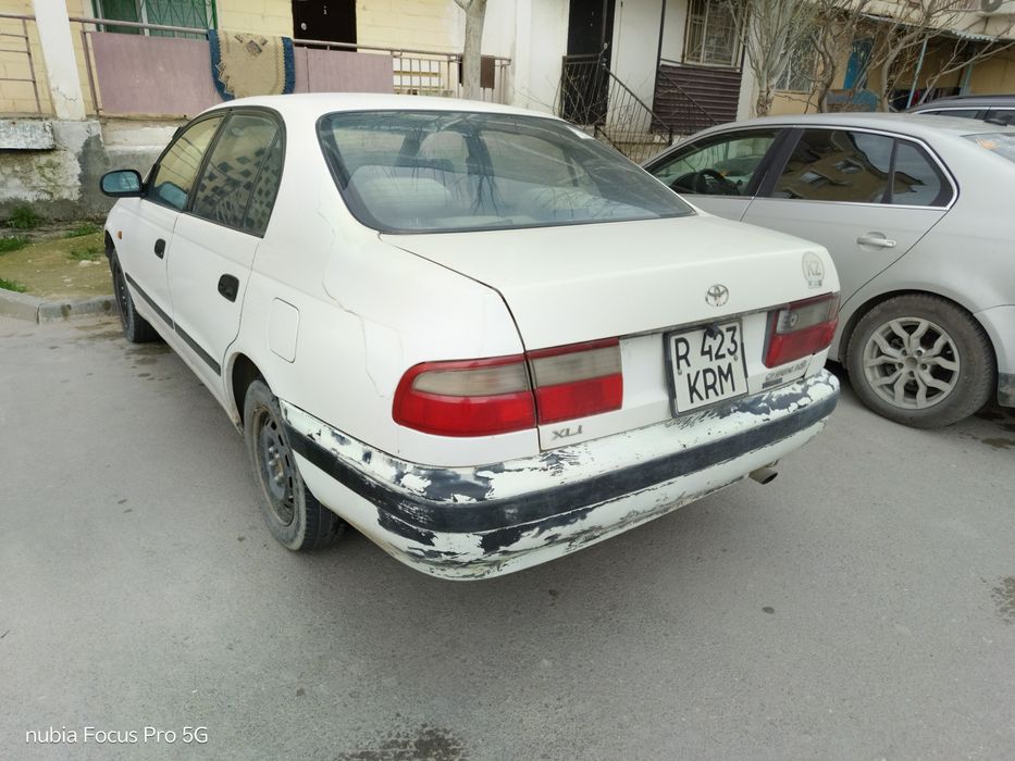 Toyota Carina продам