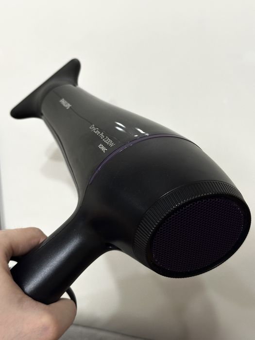 Фен Philips DryCare Pro