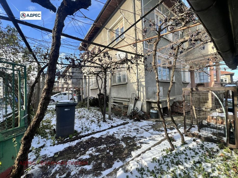 Продава се Къща в Ловеч, Младост - 240 кв.м за 245 €/кв.м - Снимка #1