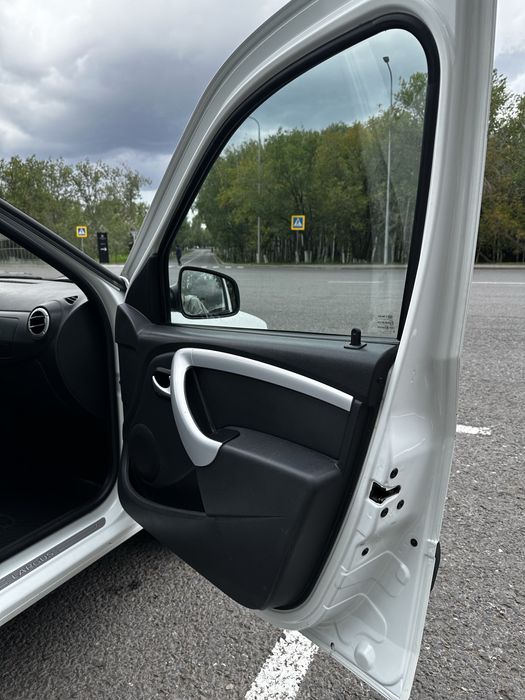 Lada largus 2018 года