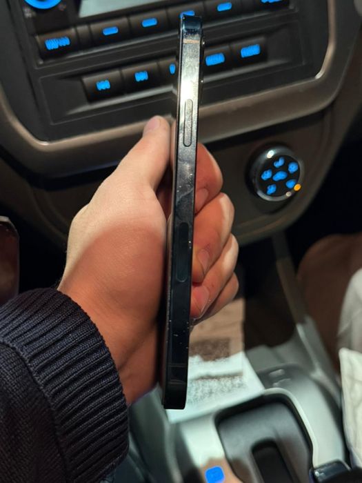 iPhone 12 pro без ремонта