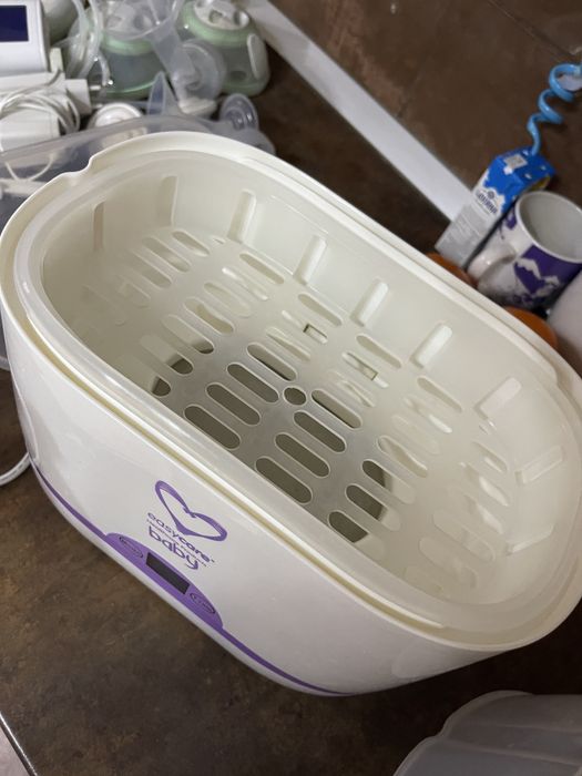 Sterilizator electric cu abur