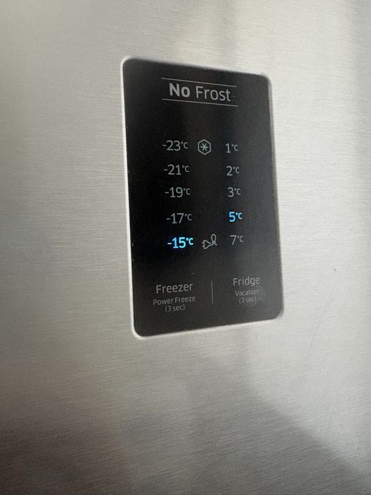холодильник SAMSUNG