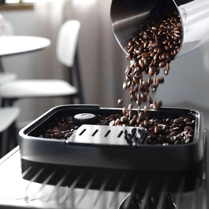 Кофемашинка Delonghi 290.83, гарантия 2 года, доставка бесплатно.