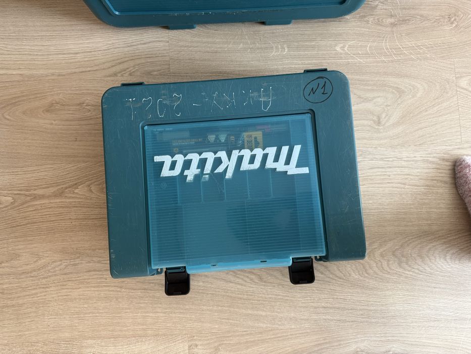 Дрель-шуруповерт Makita DDF451RFE бу