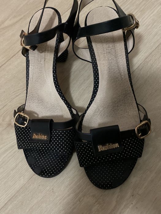 Продаются басаножки женские