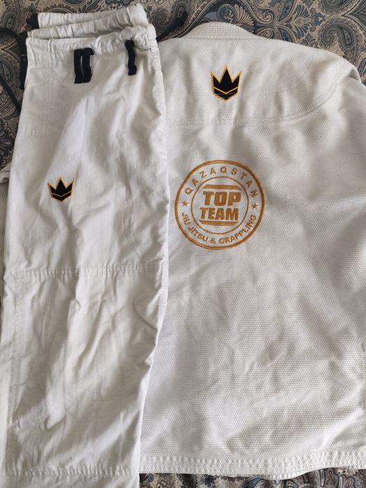 Кимоно KINGZ Размер А1