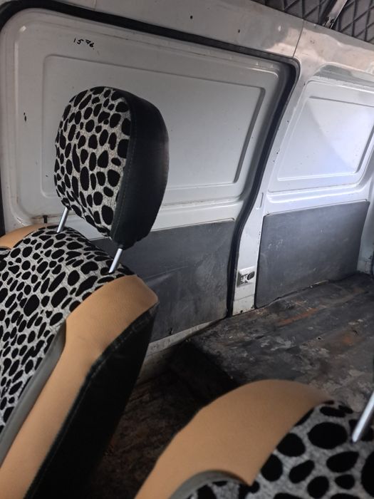 Дамас ван сотилади.