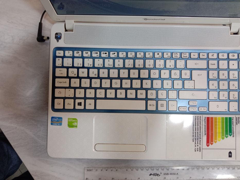 Novtbok 16. Ekran.ssd 120. Ram 12  i5 2.90