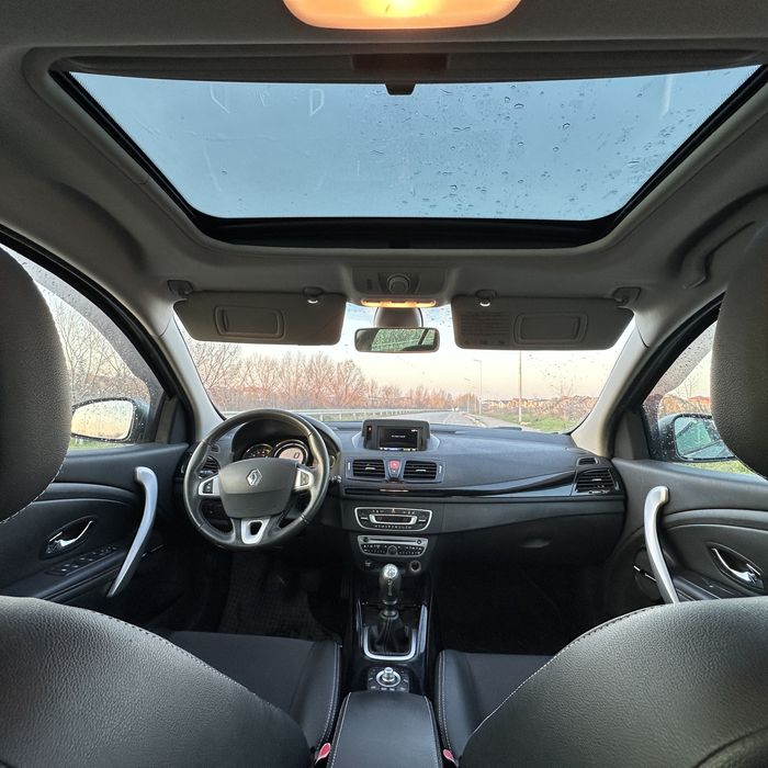 •RATE AVANS ZERO •Renault Megane 3 /Bose • Trapa panormaica • Keyless