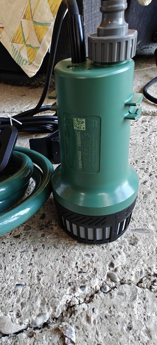 Pompa submersibila portativă Bosch 18 v