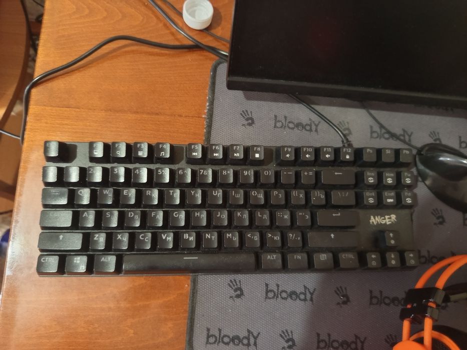 продам игровок ПК и комплектующие