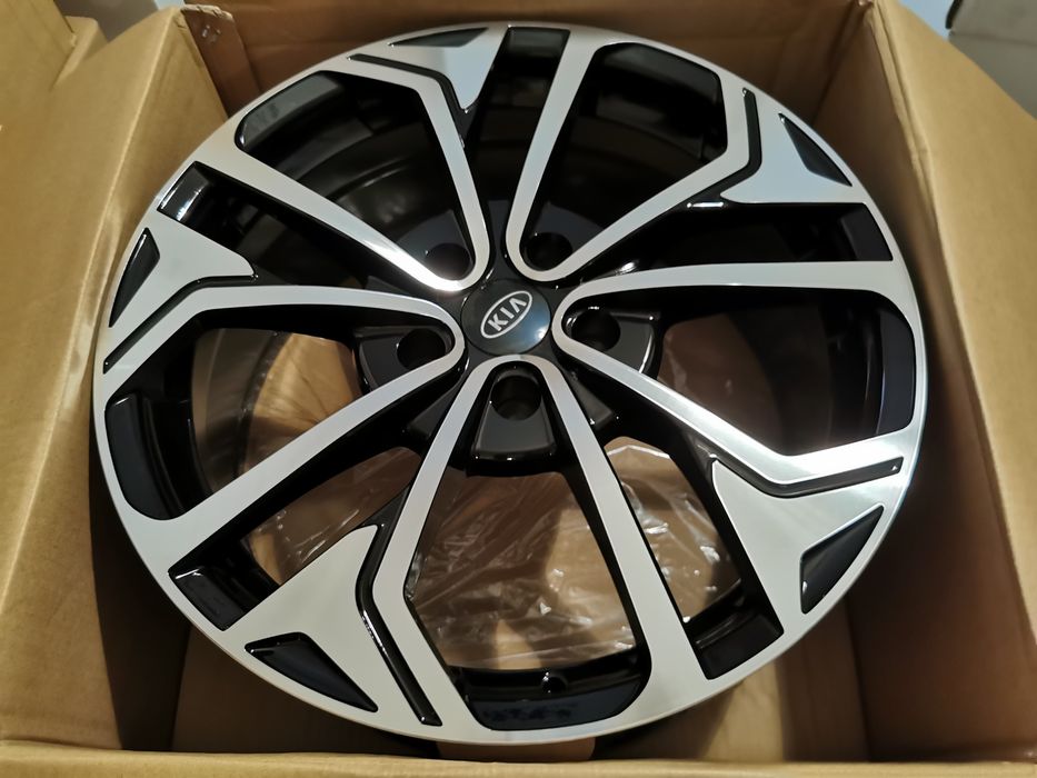 Vand jante de aliaj pentru Kia pe 18 marca Silver line model Driver