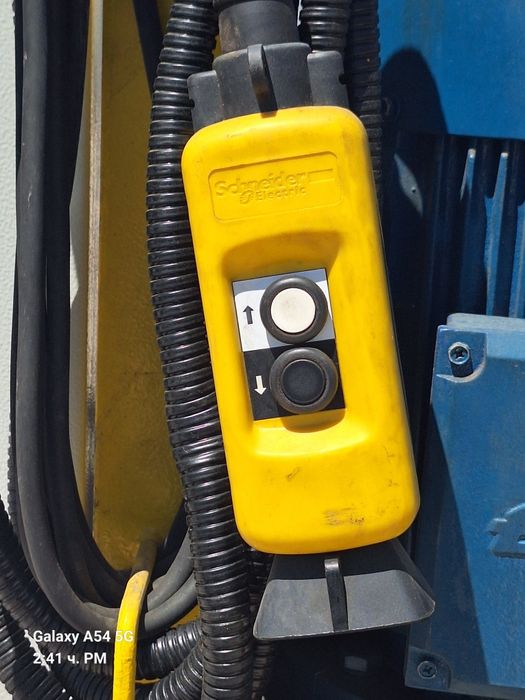 Работна хидравлична платформа с товароносимост 3000 килограма