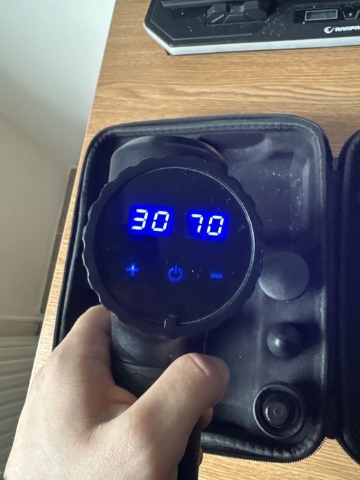 Pistol de masaj cu 30 niveluri