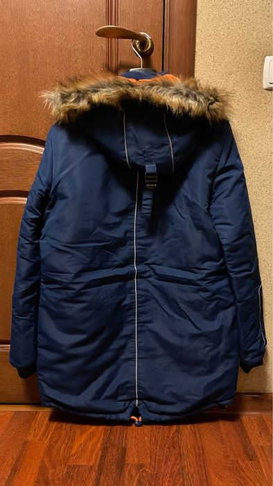 Зимняя куртка новая