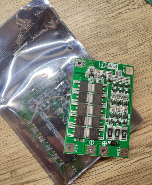 Платы  бмс  для акамуляторов 18650 .