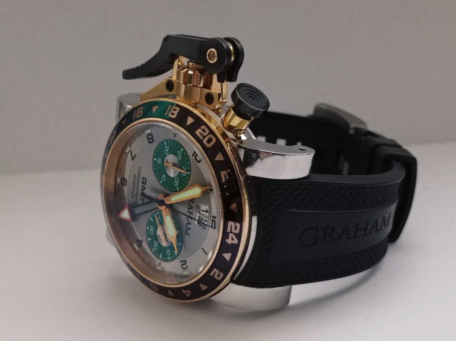 Graham Chronofighter Oversize GMT 47mm 18ct gold/steel