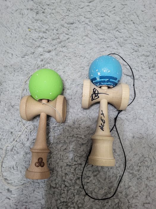 Dau la schimb ambele kendame