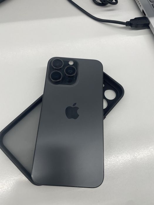 Iphone 15 pro max 512 GB Заключен айклауд