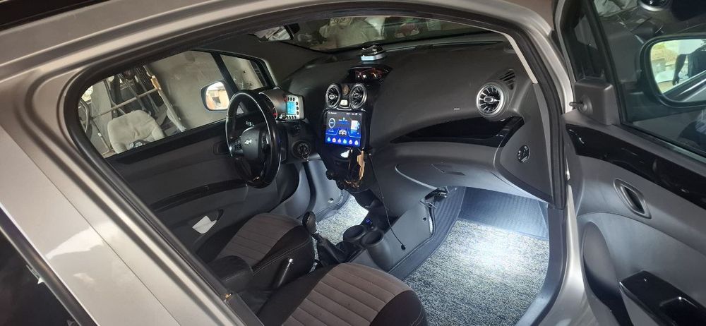 Продается спарк в хорошем состояние